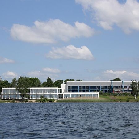 Strandhotel Senftenberger See Exteriör bild