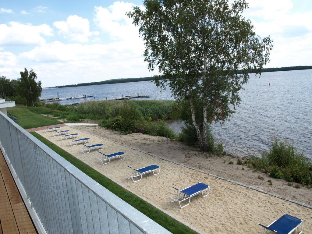 Strandhotel Senftenberger See Rum bild