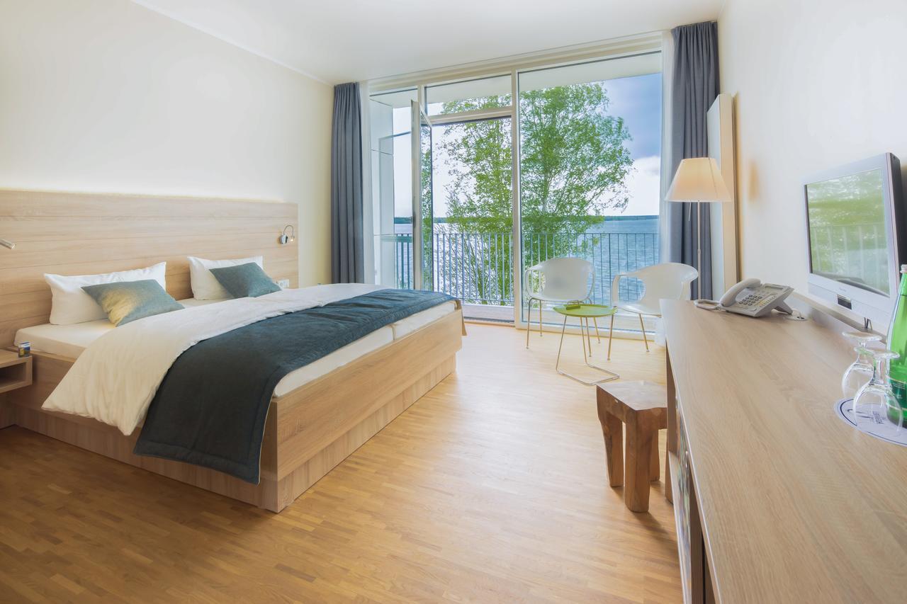 Strandhotel Senftenberger See Exteriör bild