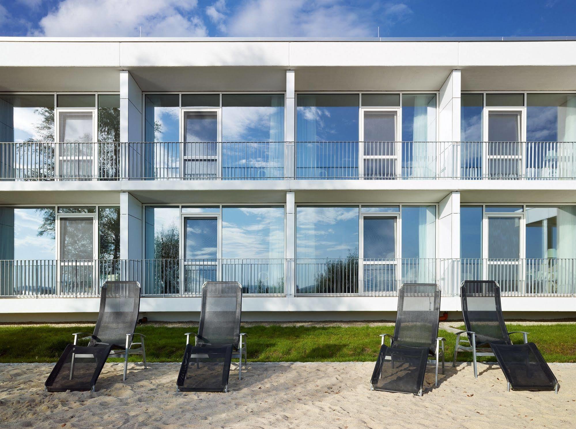 Strandhotel Senftenberger See Exteriör bild